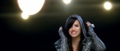 demi l rememebr decem (17) - I am back