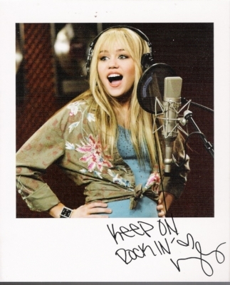 AUTOGRAPH - Miley Cyrus autograph