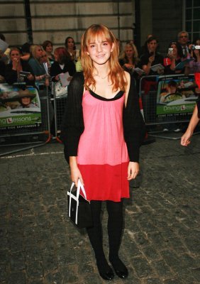 normal_r007 - Driving Lessons London premiere