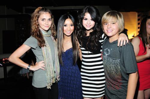 with Alyson Stoner, Brenda Song and Selena Gomez :)