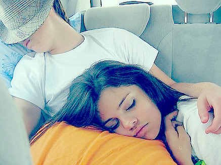 Sleep_:) - Pi3tures_With_Selena_Gomez_00