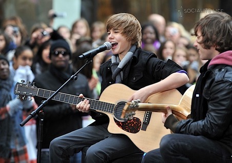 gallery_main-justin-bieber-today-show-10122009-01