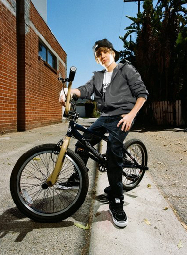 Justin Bieber jb6 - JUSTIN BIEBER 2010