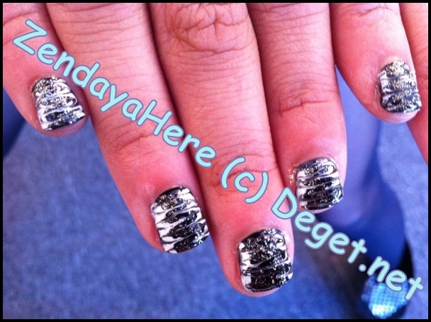 Check out my swagtastic nail design!!!!