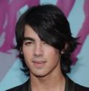 Joe Jonas (29)