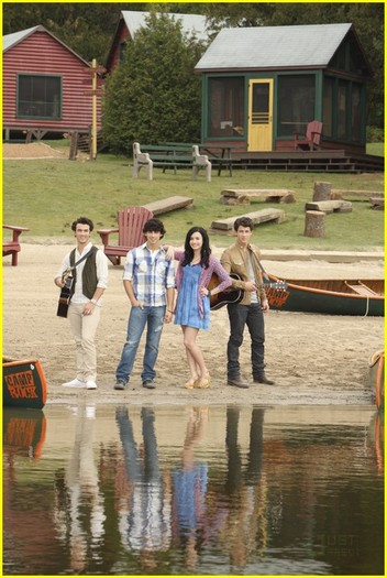 camp-rock-2-stills-06