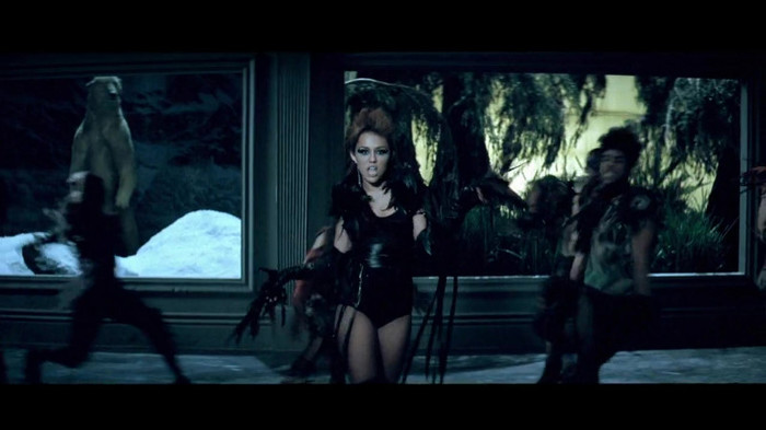 Miley Cyrus - Can\'t Be Tamed 114