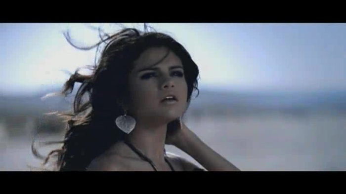 Selena Gomez & The Scene - A Year Without Rain 442