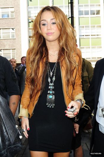 6 - x Arriving at BBC Radio 1 in London 02 06 2010 x