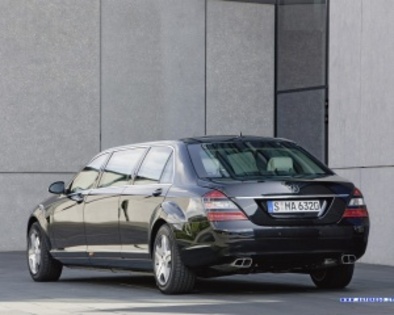 Mercedes_S-pullman_1328