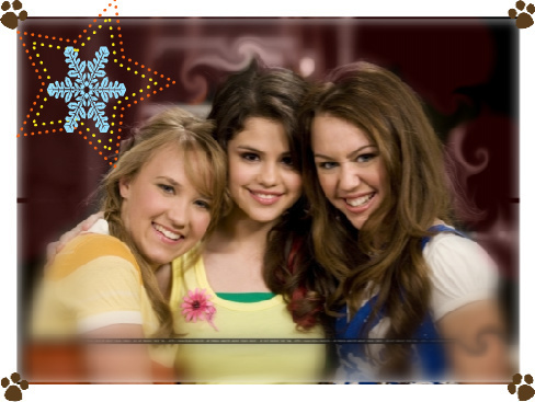 Emily,Miley and Selle