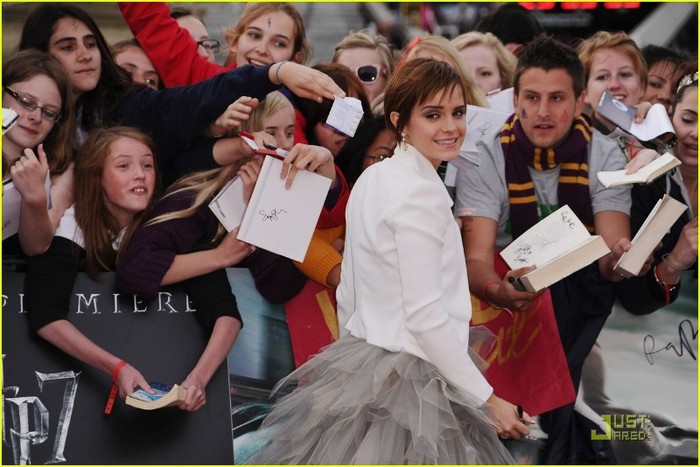 Emma - xx - HP7 Part 2-London Premiere - xx