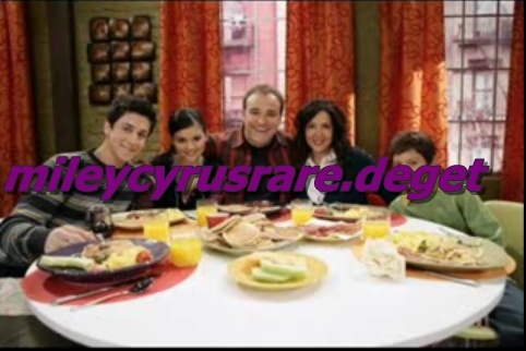 bth10 - wizards of waverly place-behind the scene