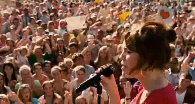 milezzy (16) - miley cyrus in hannah montana the movie singing the climb
