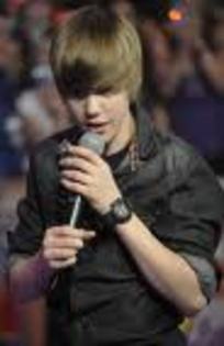 CAG5YNGP - justin bieber MY LIFE