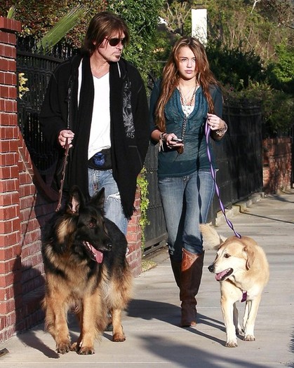 Miley Cyrus Dad Walking Their Dogs 0y2GeWzPR3Dl - me and friends