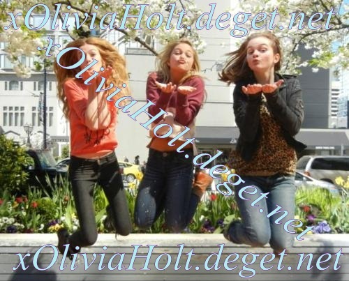 Olivia - Holt - Rare - Photo - 036