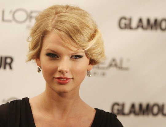 Taylor-Swift-1157576-540x414