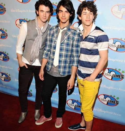 tb_500_Jonas_Brothers_4