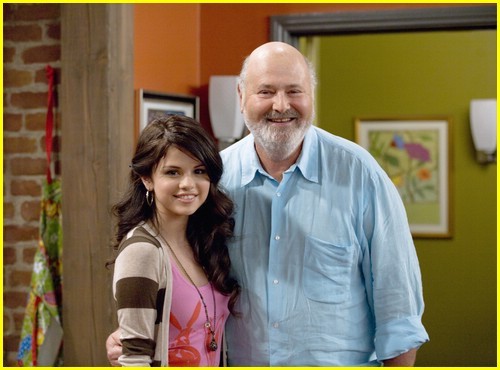  - wizard of the waverly place episode