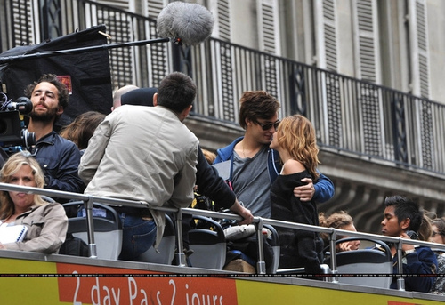 Filming LOL in Paris. xD (30)