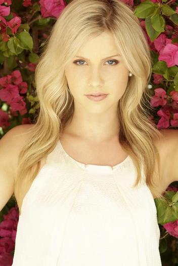 Claire_Holt_1253362080_2