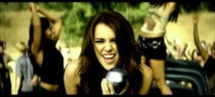 milez cyrus.party in the usa (18) - miley cyrus party in the USA music video