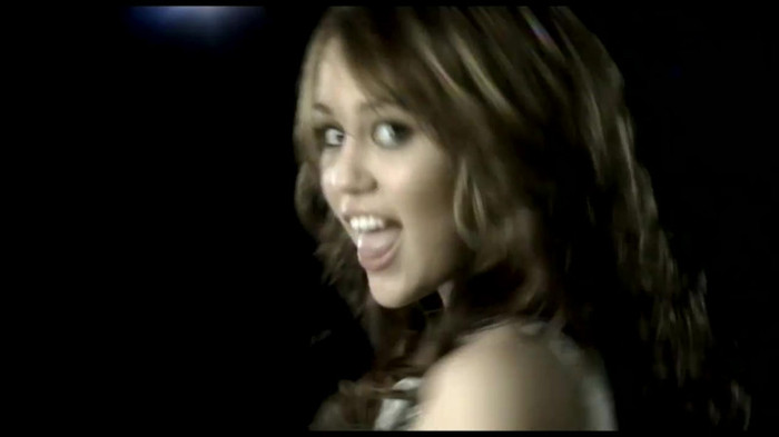 Miley Cyrus - Fly On The Wall 111