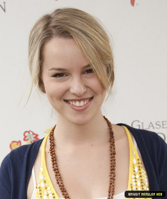 normal_bridgit-mendler-0022