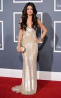 0 x - GRAMMYS - x 0 (24) - Selena Gomez Award Shows 2O11 February 13rd Grammy Awards