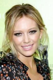 Hilary_Duff_1223914701_2