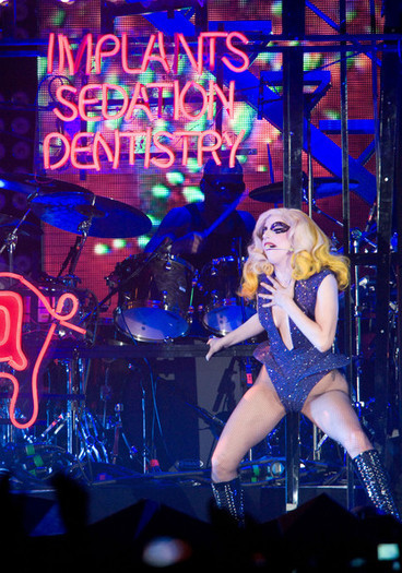 MonsterBall Tour43