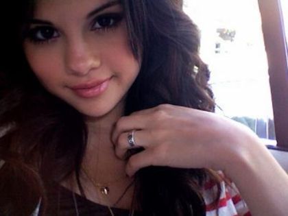 Selena Gomez ;x (7)