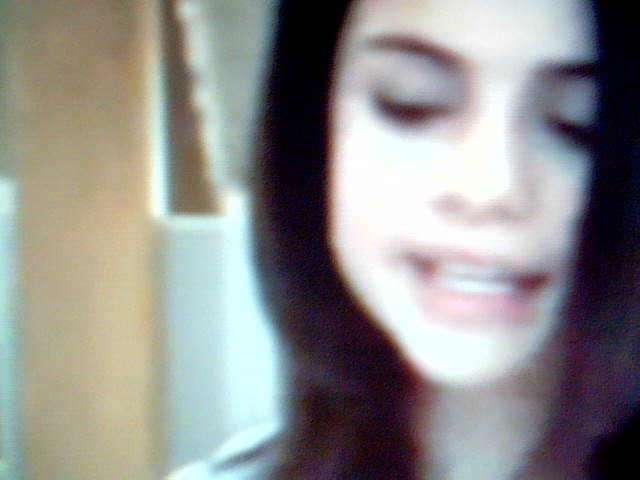 Selena Gomez Live Chat (28)
