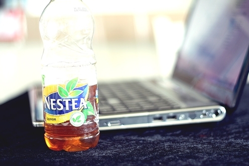 ∂ιχ ; The Nestea & my comp . :)