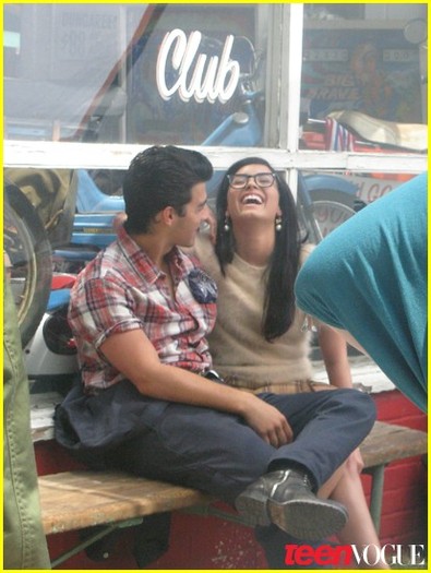 joe-jonas-demi-lovato-teen-vogue-12