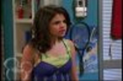 selena gomez in the suite life on deck (29)