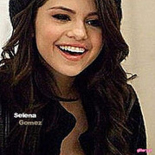 40258393_HPFFEBHWA - Selena Gomez