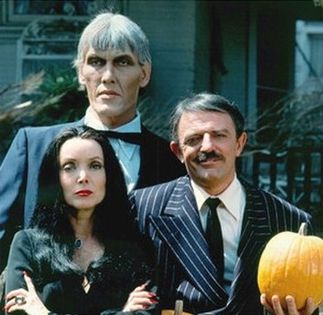 The-Addams-Family-Halloween-addams-family-5617103-360-351 - The Addams Family