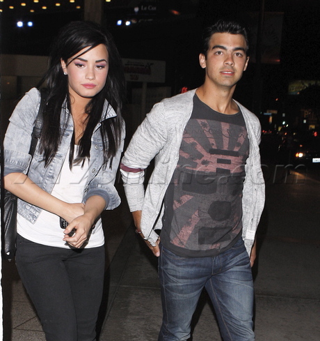 MQ015 - JOE and Demi-Out at Arclight Cinemas in Hollywood