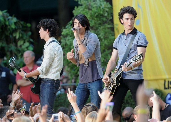 The Jonas Brothers Perform On ABC's Good Morning America (4)