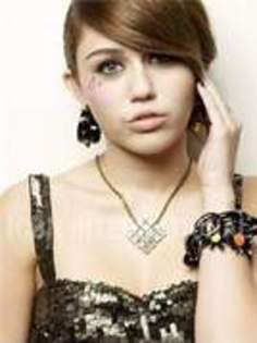 16133242_QRSFTEUEF - Sedinta foto Miley Cyrus 11