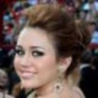 11998405_PLSYMCEOC - x miley oscar 2010