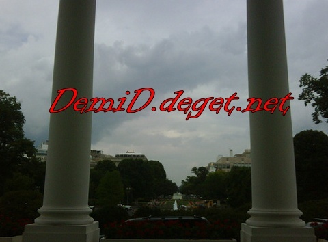 Front doors of the white house.