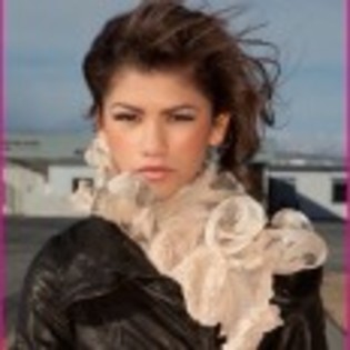 Zendaya_Coleman_1312642442_4