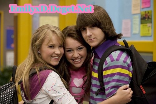 18 - Backstage Hannah Montana