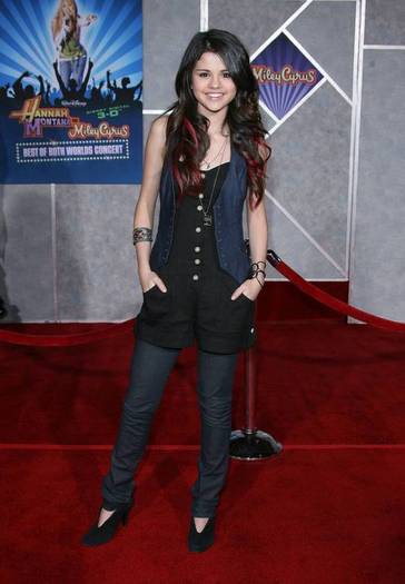 Best of Both Worlds Concert 3D Movie Premiere - January 17th 2008 (6)
