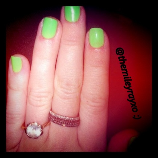 I\'m obsessed with neon colored nails right now. =]