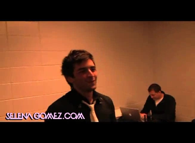 Behind the Scenes Jingle Ball 2010 095 - SG - Selly