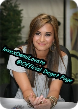 Appareance(3) - Signing At Wal-Mart In Rochester Hills-Camp Rock 2